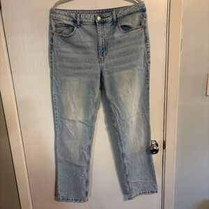 Light wash Straight leg Jeans